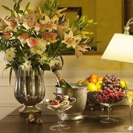 Bed & Breakfast Relais Vimercati 3*
